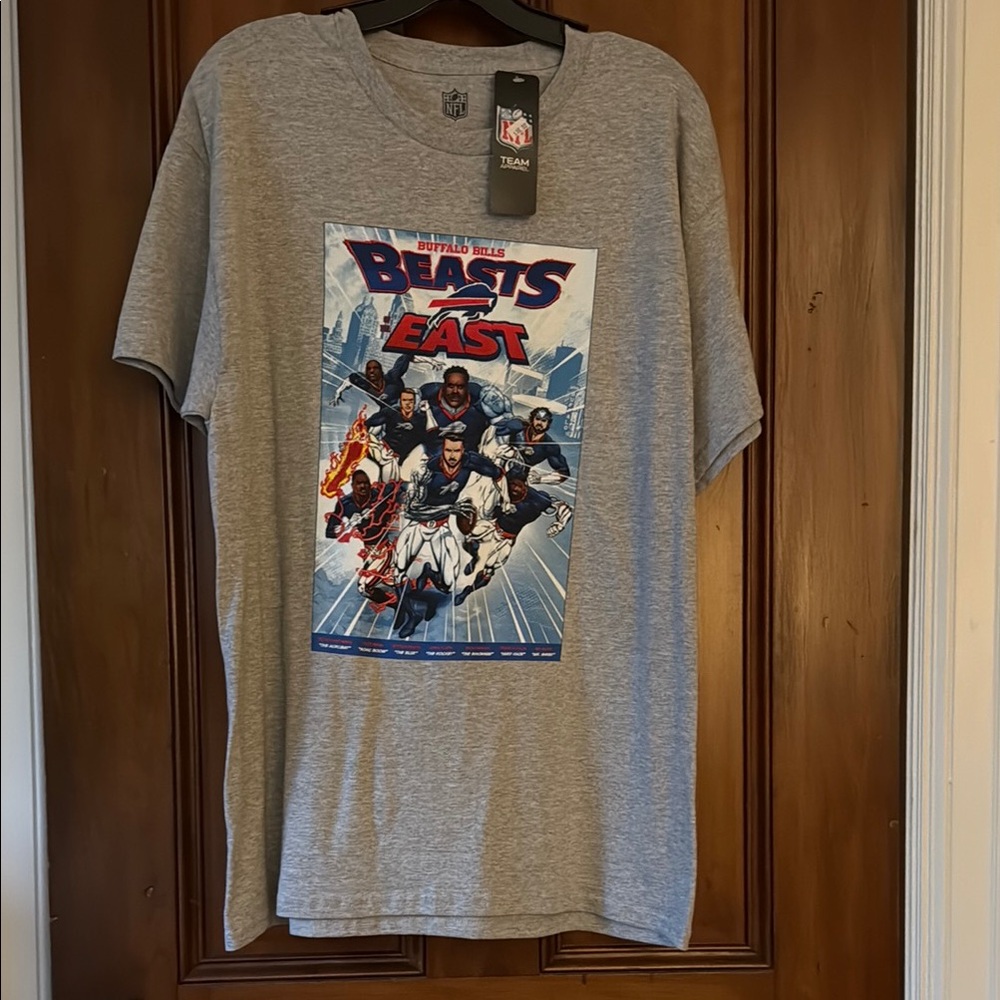 Buffalo Bills, NFL Gray “Beasts of the East” T-Shirt
Size L adult
